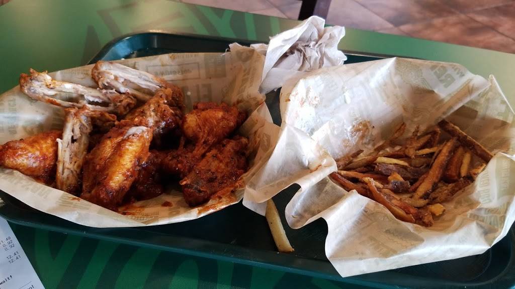 Wingstop | restaurant | 3660 W Shaw Ave, Fresno, CA 93711, USA | 5594923936 OR +1 559-492-3936