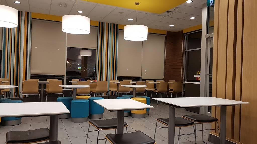 McDonalds | cafe | 507 Norwich Ave, Woodstock, ON N4S 9A2, Canada | 5195394475 OR +1 519-539-4475