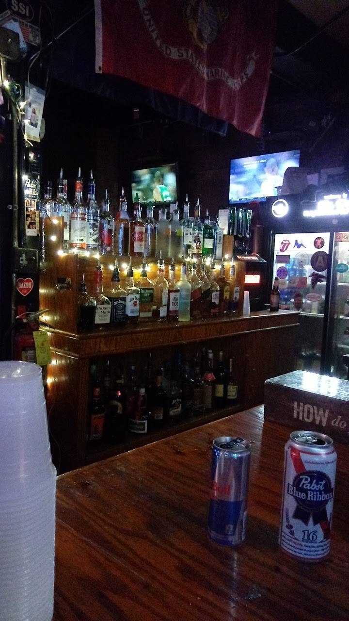 Mr. Cs Bar & Grill | restaurant | 1983 Howell Mill Rd NW, Atlanta, GA 30318, USA | 4046050888 OR +1 404-605-0888