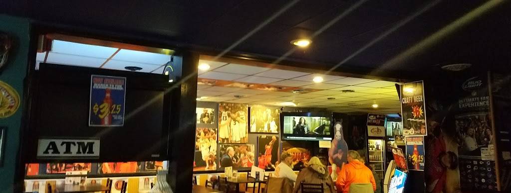 Chadwicks Sports Bar & Grill | restaurant | 2529 James St, Syracuse, NY 13206, USA | 3154310530 OR +1 315-431-0530