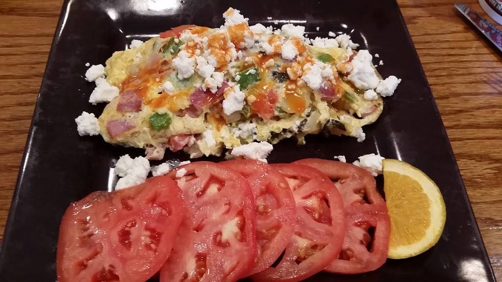 Howards Cafe | restaurant | 201 Commonwealth Blvd D, Port Orange, FL 32127, USA | 3862564034 OR +1 386-256-4034