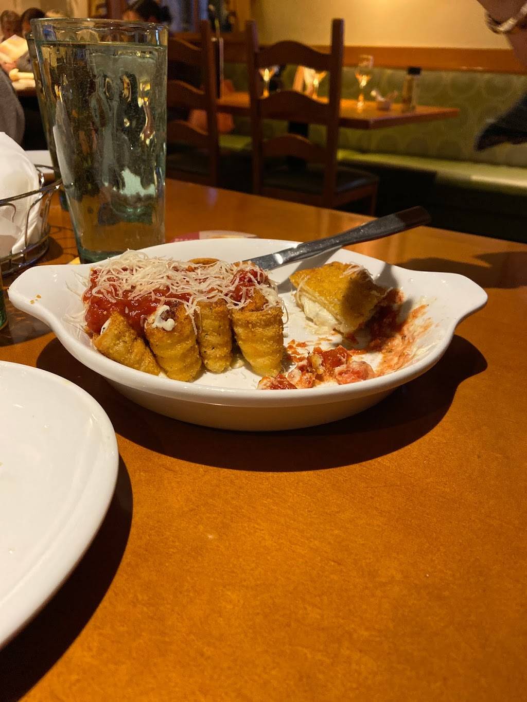 Olive Garden Italian Restaurant | meal takeaway | 11364 River Heights Dr, South Jordan, UT 84095, USA | 8017277880 OR +1 801-727-7880
