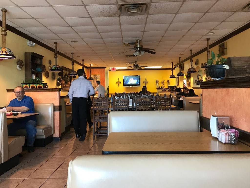 Cuquitas Restaurant | restaurant | 13260 Josey Lane, Valley View Ln, Farmers Branch, TX 75234, USA | 9722431491 OR +1 972-243-1491