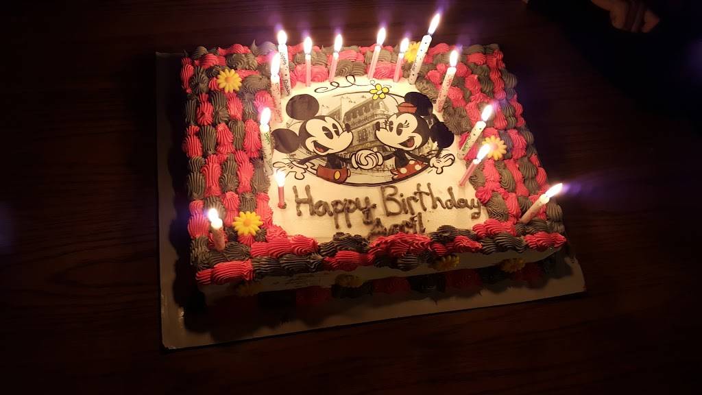 Dairy Queen Grill & Chill | restaurant | S69W15459 W Janesville Rd, Muskego, WI 53150, USA | 4144229740 OR +1 414-422-9740