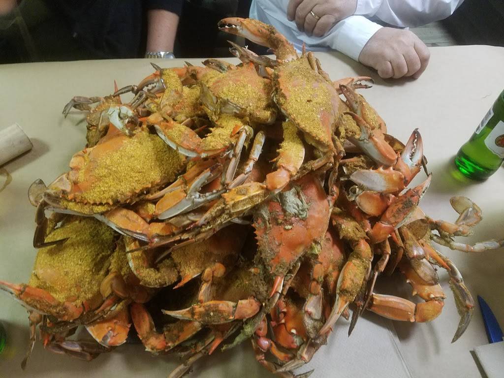 Bethesda Crab House | restaurant | 4958 Bethesda Ave, Bethesda, MD 20814, USA | 3016523382 OR +1 301-652-3382