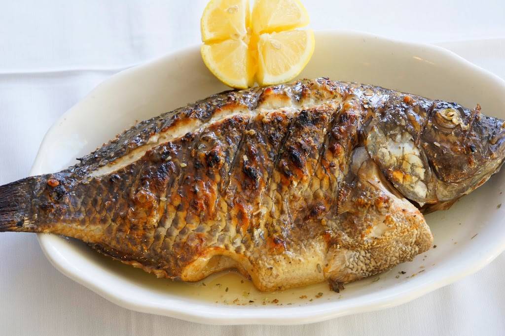 Elias Corner | restaurant | 24-02 31st St, Astoria, NY 11102, USA | 7189321510 OR +1 718-932-1510