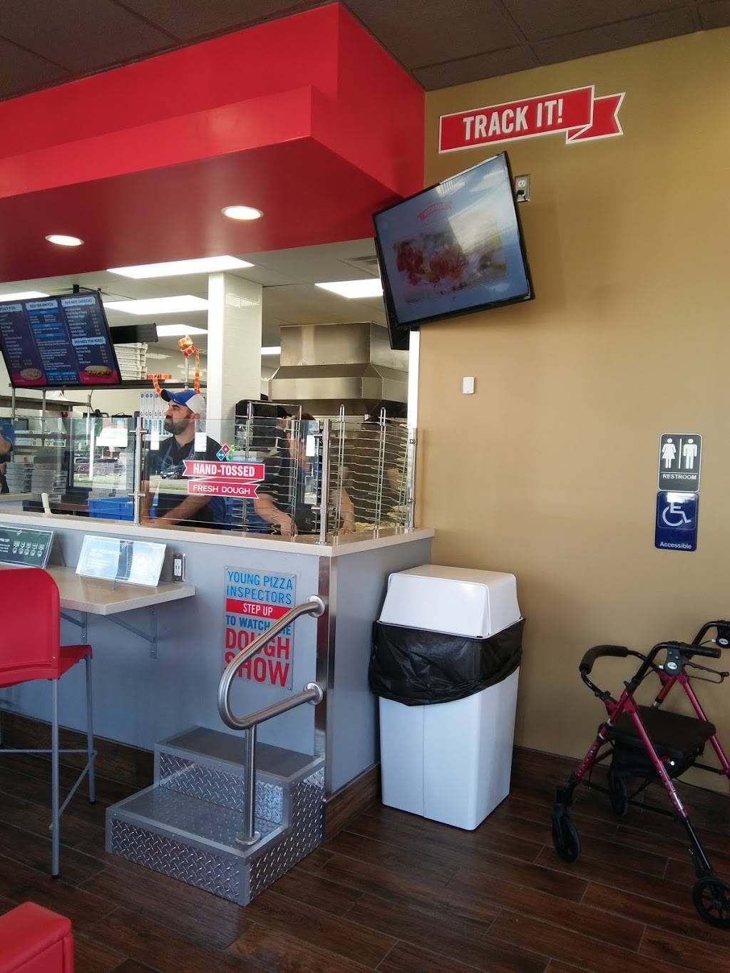 Dominos Pizza | meal delivery | 1987 S Erie Blvd, Hamilton, OH 45011, USA | 5138631500 OR +1 513-863-1500