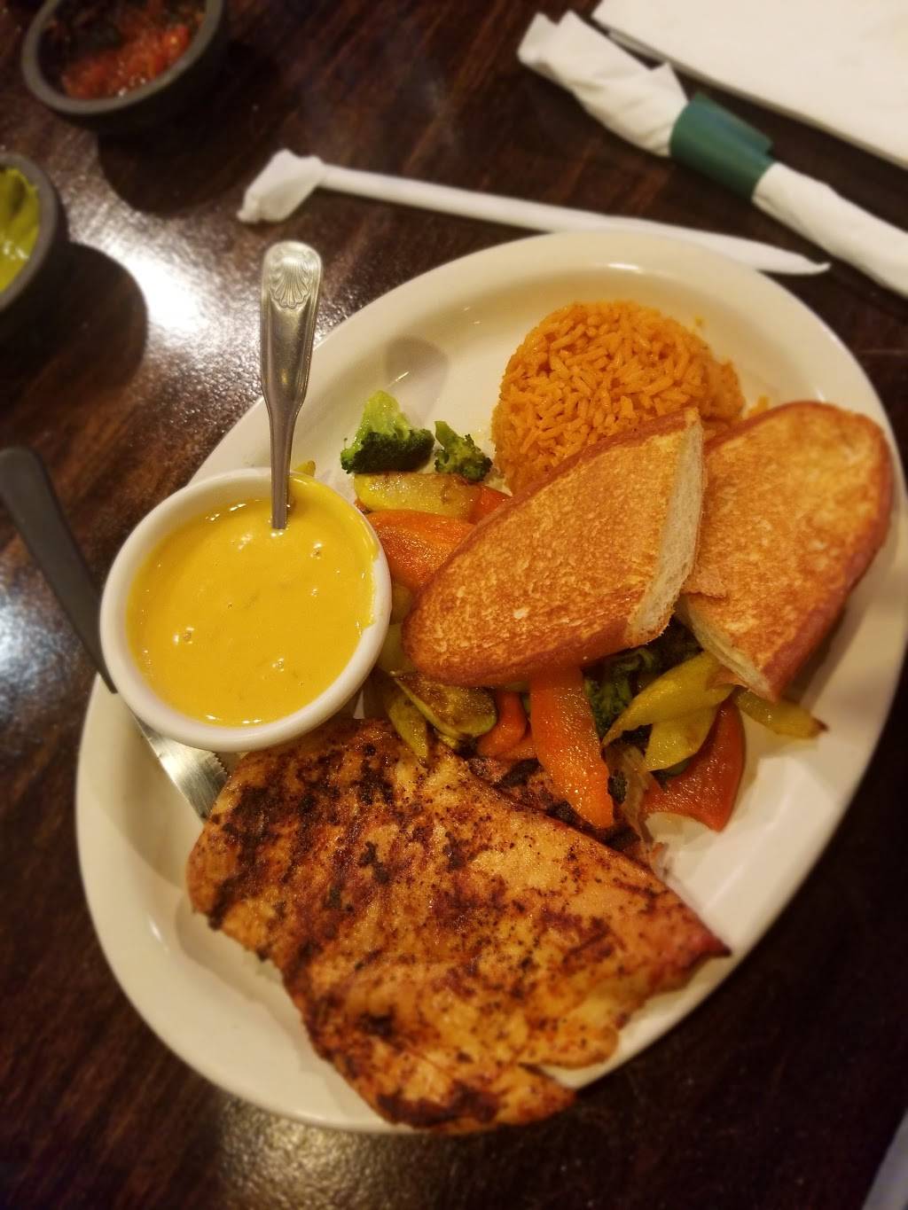 Habaneros | restaurant | 123 E Jefferson St, Grand Prairie, TX 75051, USA | 9726393377 OR +1 972-639-3377