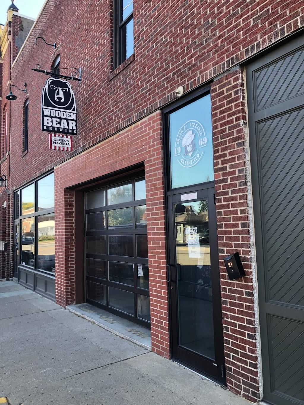 Greeks Pizzeria Greenfield | restaurant | 21 W North St, Greenfield, IN 46140, USA | 3175521441 OR +1 317-552-1441