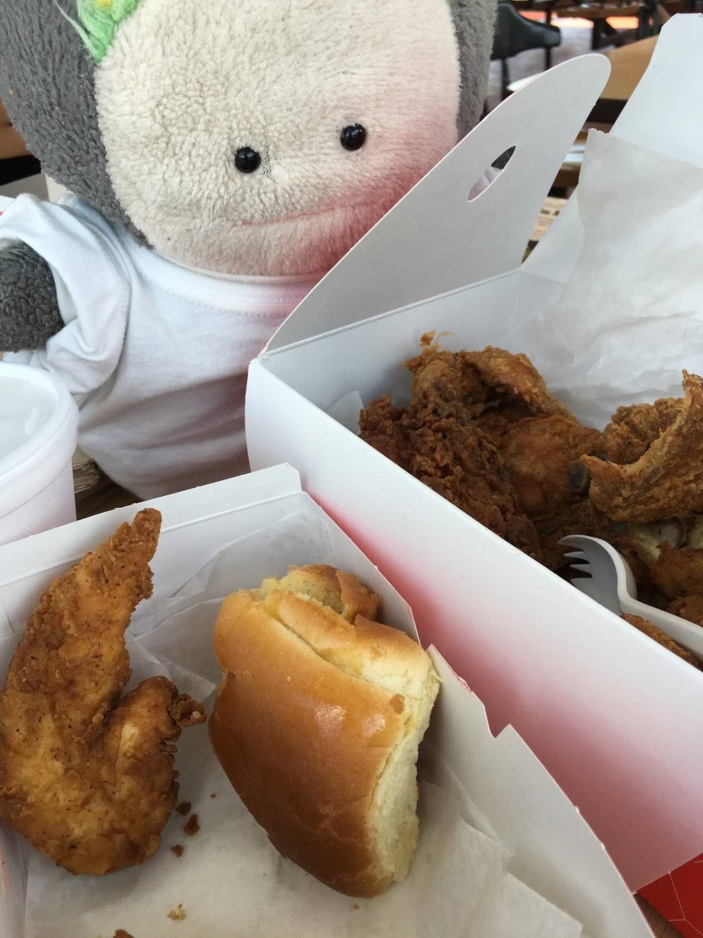 Go Chicken Go | restaurant | 5101 Troost Ave, Kansas City, MO 64110, USA | 8163616680 OR +1 816-361-6680