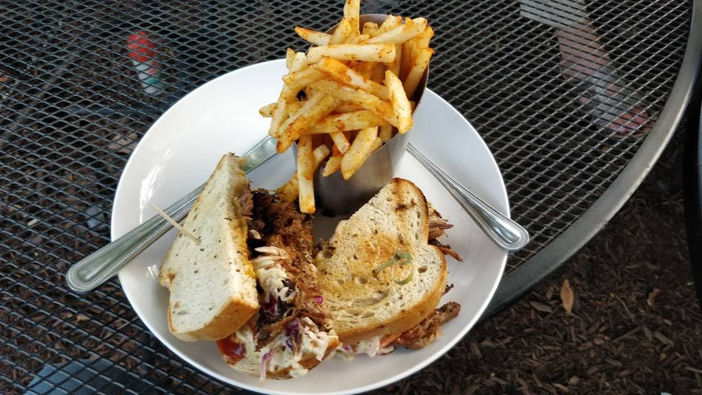 Railgarten | restaurant | 2166 Central Ave, Memphis, TN 38104, USA | 9015044342 OR +1 901-504-4342