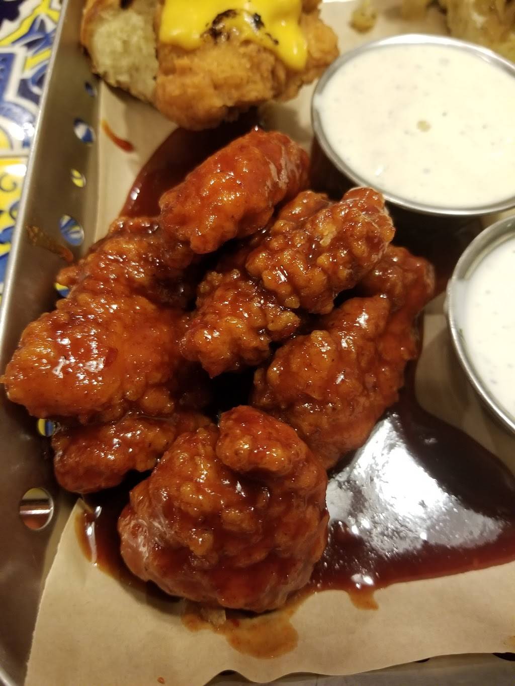 Chilis Grill & Bar | meal takeaway | 9333 Airport Blvd, Brenda Watts- HMS Host Ops, Orlando, FL 32827, USA | 4078511334 OR +1 407-851-1334