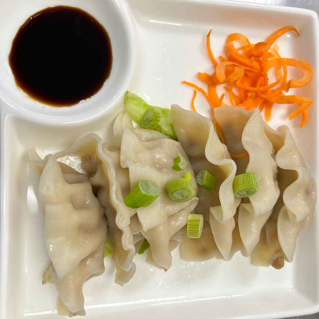 Mae Ploy Thai Cuisine | restaurant | 70 Buckwalter Rd Suite323, Royersford, PA 19468, USA | 4843698390 OR +1 484-369-8390