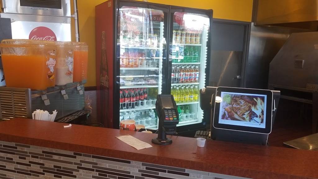 Charbroiled Chicken & Grill | restaurant | Colmar Manor, MD 20722, USA | 3012776059 OR +1 301-277-6059