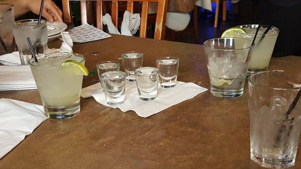 Durbins Burbank | restaurant | 5406 W 79th St, Burbank, IL 60459, USA | 7084231523 OR +1 708-423-1523