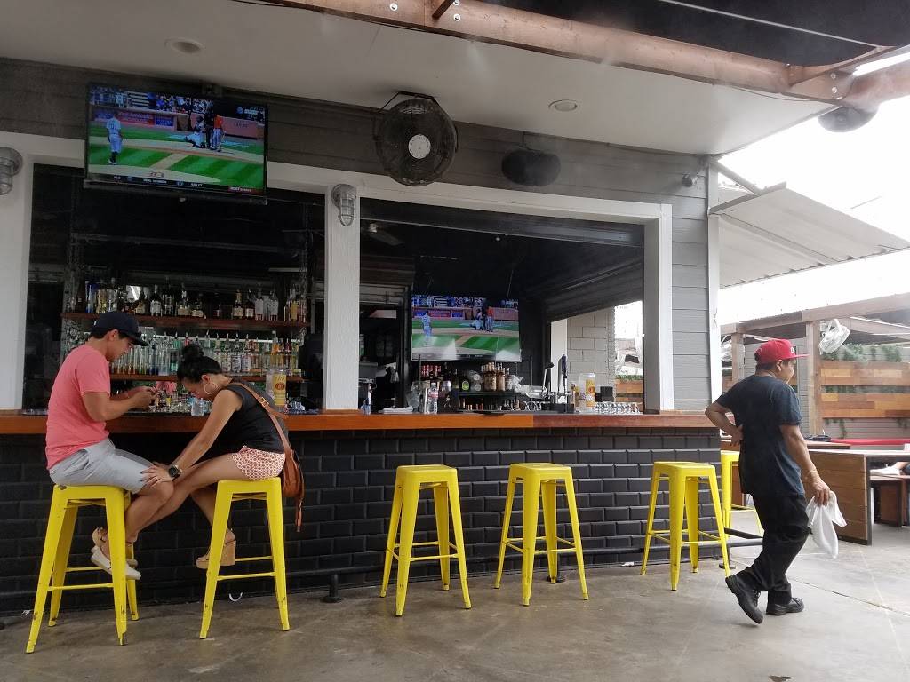 Lincoln Bar | night club | 5110 Washington Ave, Houston, TX 77007, USA | 7138648811 OR +1 713-864-8811