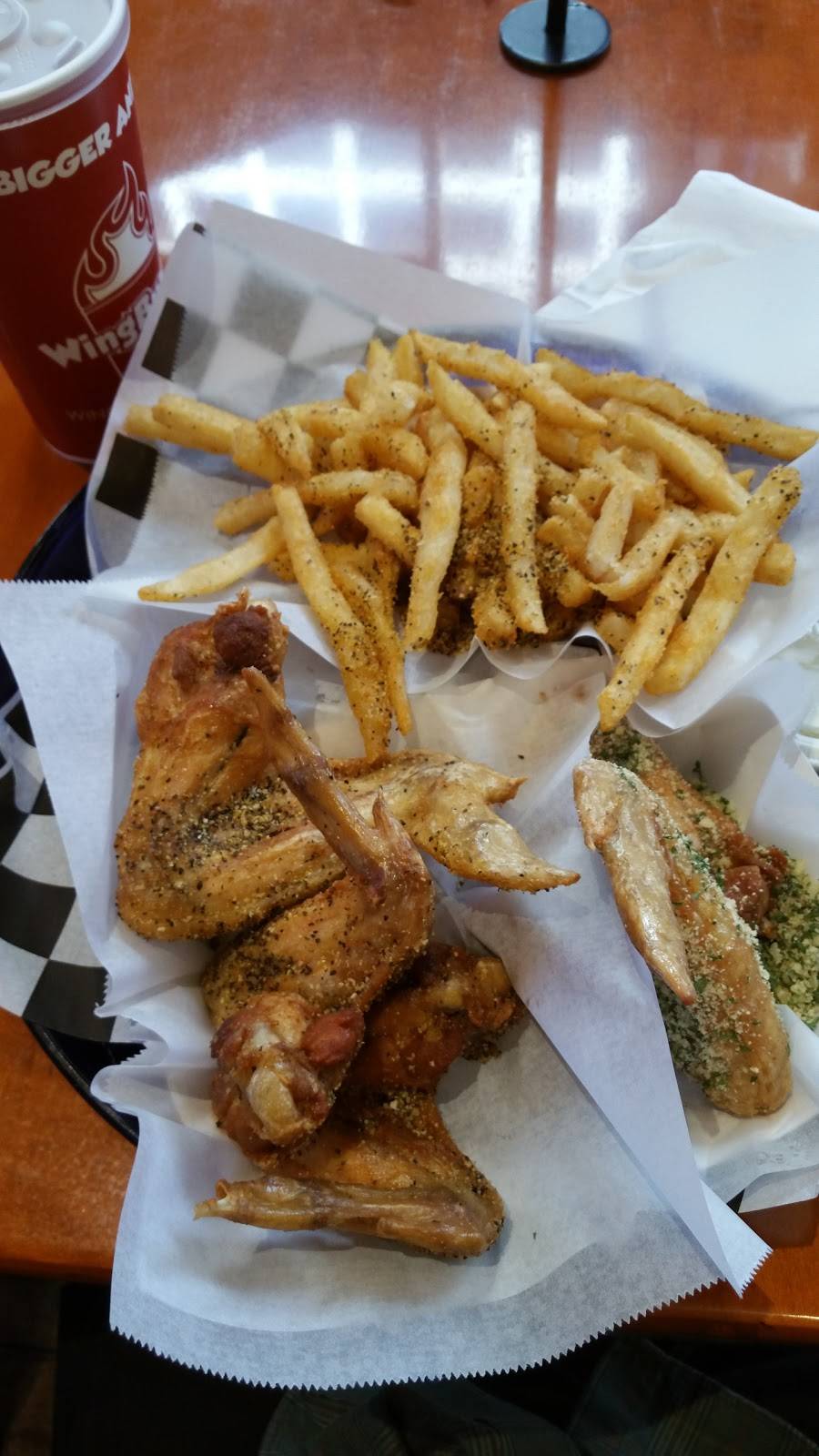 Wing Bucket | restaurant | 1200 Main St #100, Dallas, TX 75202, USA | 2147609491 OR +1 214-760-9491