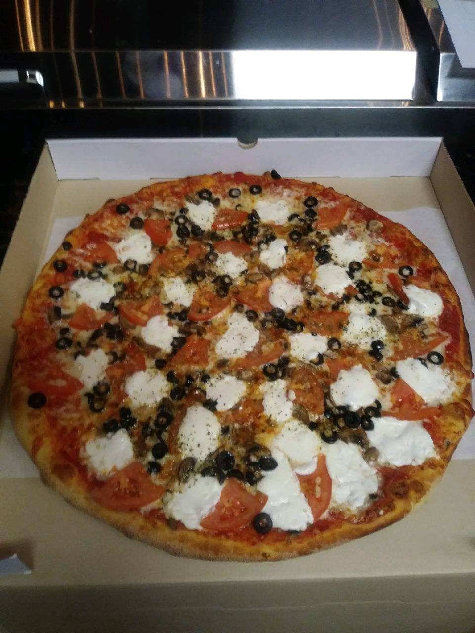 Attardis Pizzeria | restaurant | 7286 55th Ave E, Bradenton, FL 34203, USA | 9417562500 OR +1 941-756-2500