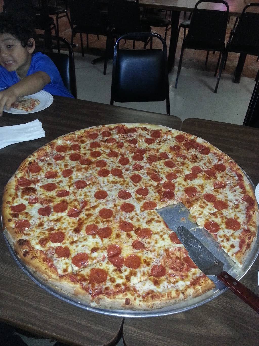 Rosas Pizza-Food To Go | restaurant | 116 Bradford Ave, Placentia, CA 92870, USA | 7149935550 OR +1 714-993-5550