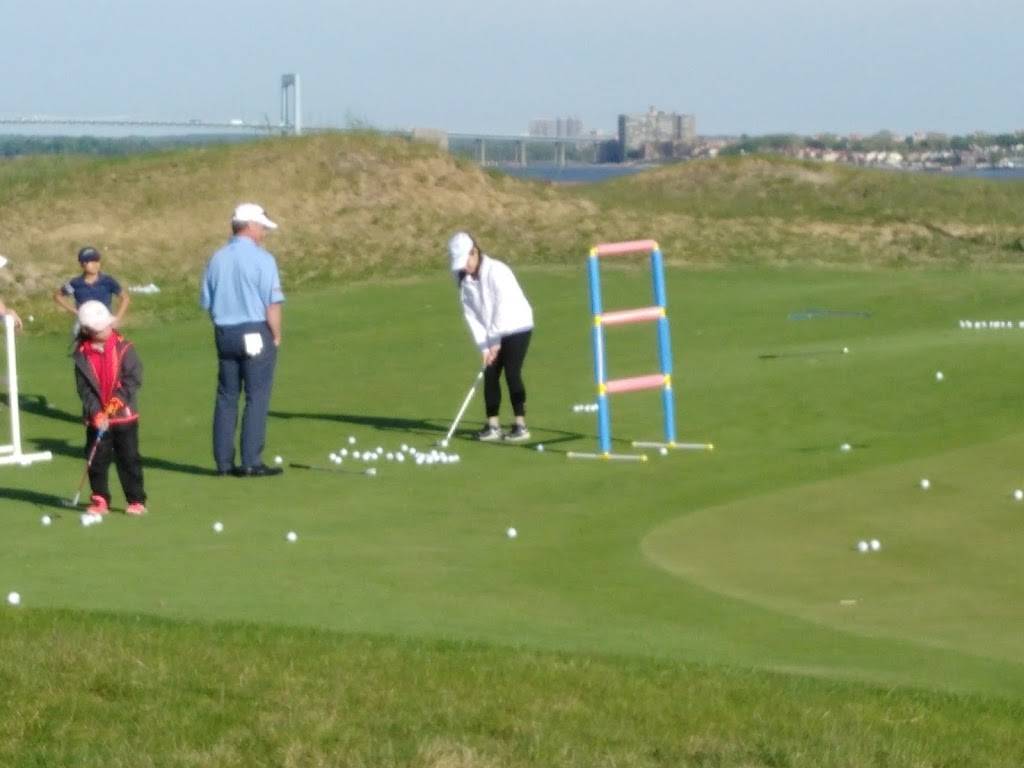 Trump Golf Links, Ferry Point | restaurant | 500 Hutchinson River Pkwy, Bronx, NY 10465, USA | 7184141555 OR +1 718-414-1555