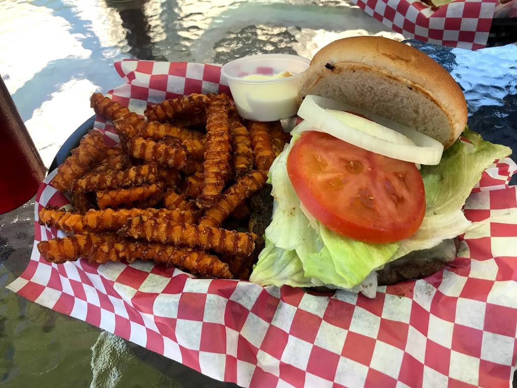 The Cotton Pickin Inn and Diner | restaurant | 100 Scott St, Tellico Plains, TN 37385, USA | 4232533468 OR +1 423-253-3468