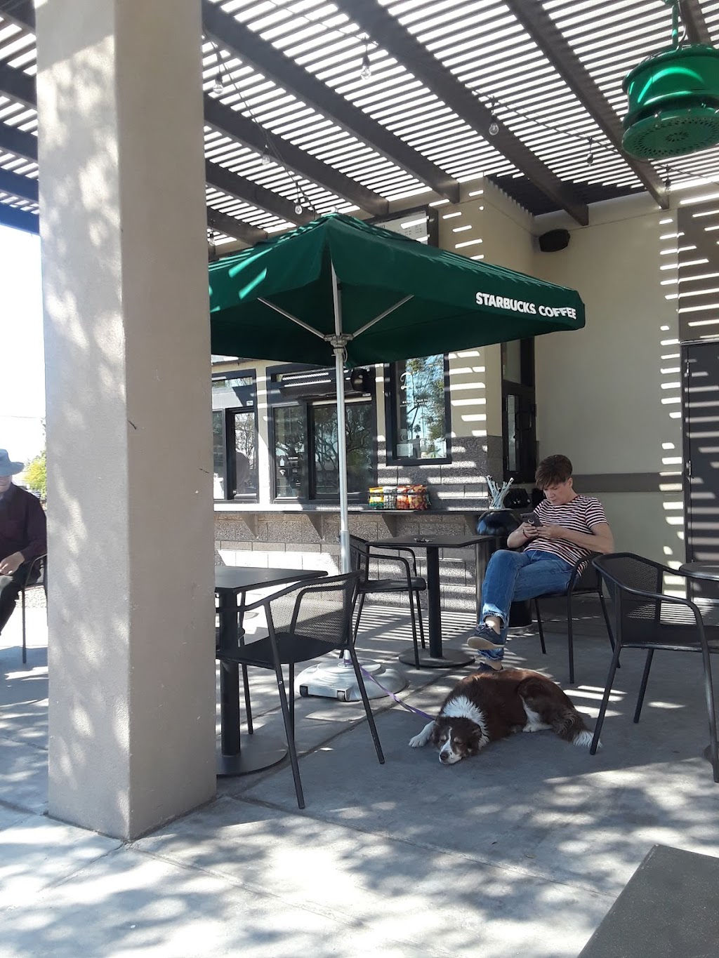 Starbucks | cafe | 2010 W Guadalupe Rd, Mesa, AZ 85202, USA | 4807552433 OR +1 480-755-2433
