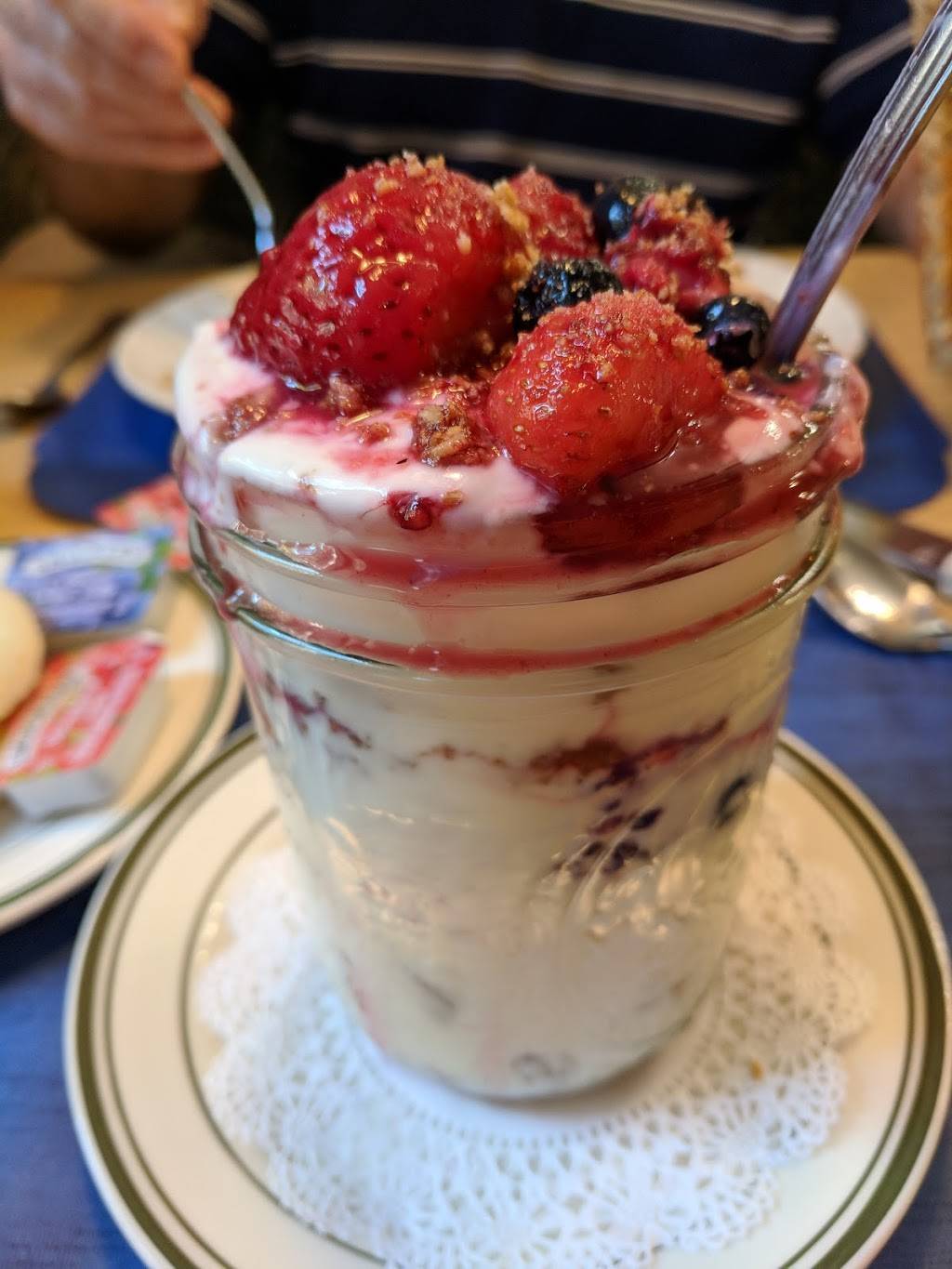 The Tavern at Hotel Millersburg | restaurant | 35 W Jackson St, Millersburg, OH 44654, USA | 3306741457 OR +1 330-674-1457