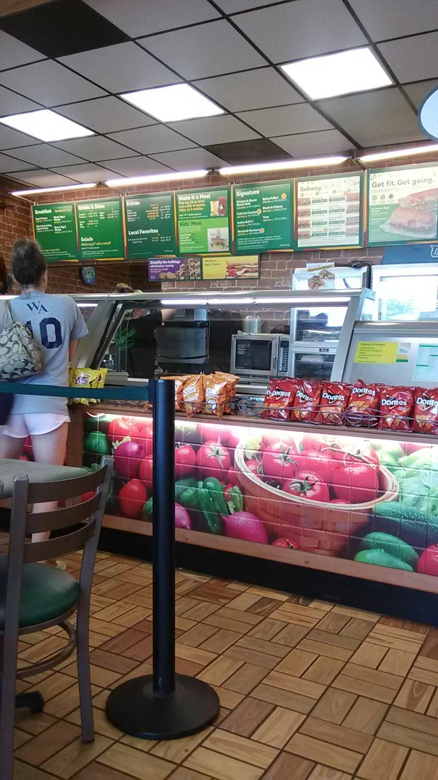 Subway | restaurant | 2282 Savannah Hwy, Charleston, SC 29414, USA | 8437660053 OR +1 843-766-0053