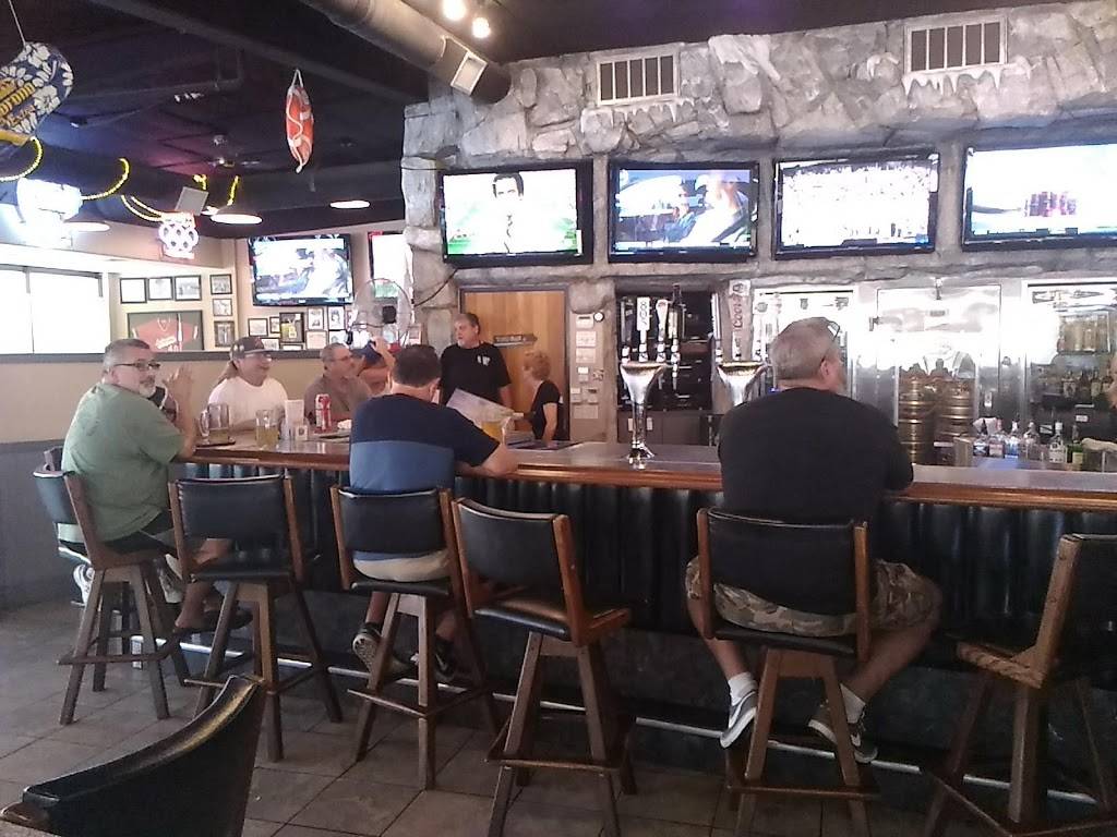 Glory Days Sports Grill | restaurant | 4132 Woodruff Ave, Lakewood, CA 90713, USA | 5624202424 OR +1 562-420-2424