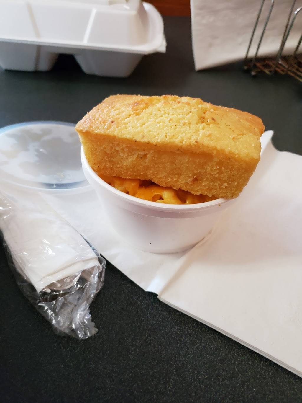 285 West Soul Food | restaurant | 2636 M.L.K. Jr Dr SW, Atlanta, GA 30311, USA | 4049637790 OR +1 404-963-7790