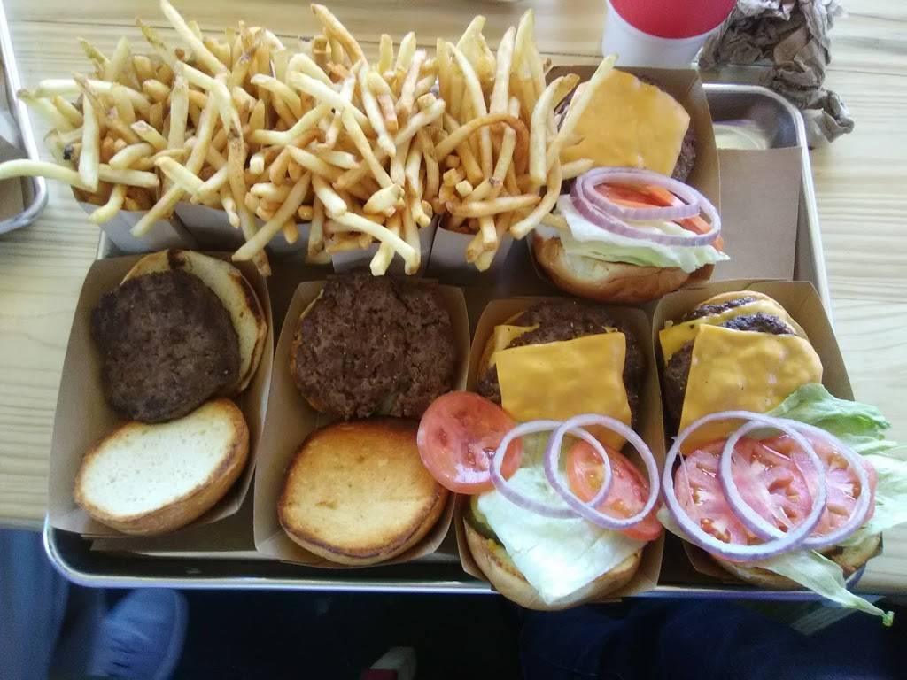 Hat Creek Burger Co. | restaurant | 555 E Exchange Pkwy, Allen, TX 75002, USA | 2147857330 OR +1 214-785-7330