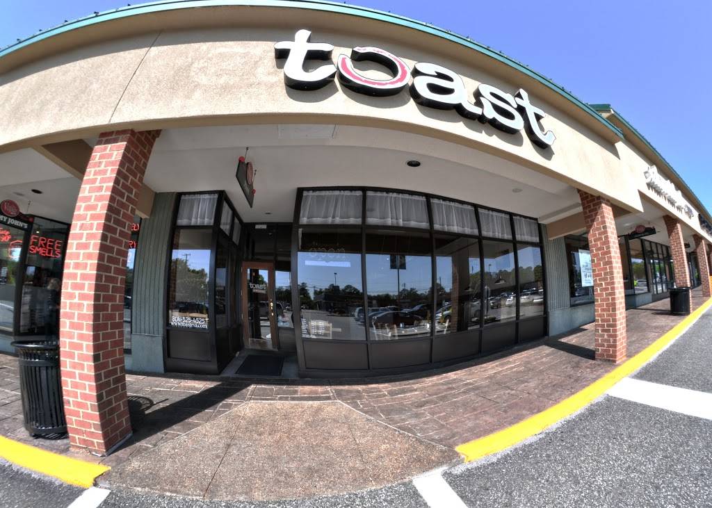 Toast, New American Gastropub at The Village | restaurant | 7007 Three Chopt Rd, Richmond, VA 23226, USA | 8045254525 OR +1 804-525-4525