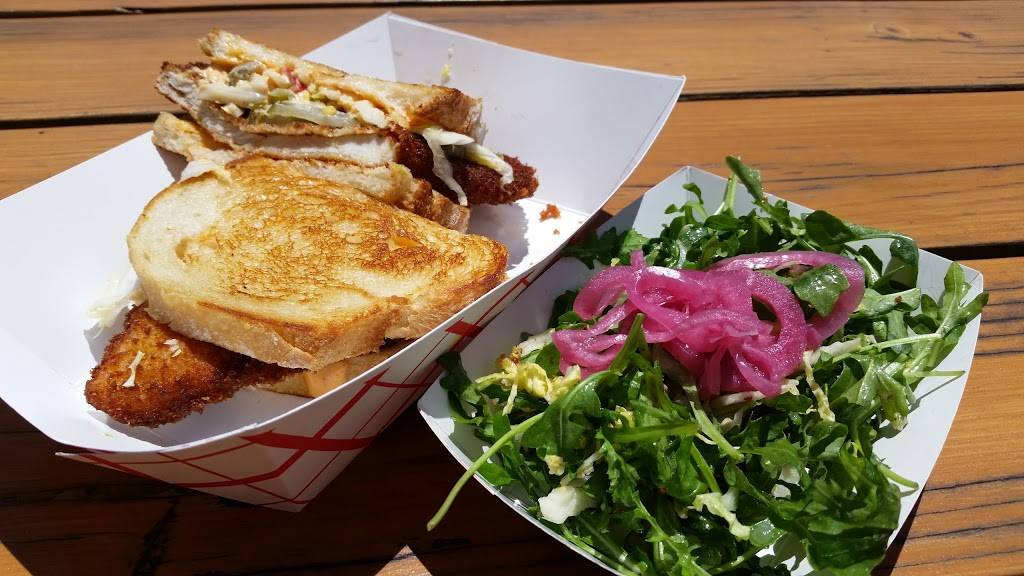 Drakes Brewing Company | restaurant | 1933 Davis St #177, San Leandro, CA 94577, USA | 5105682739 OR +1 510-568-2739