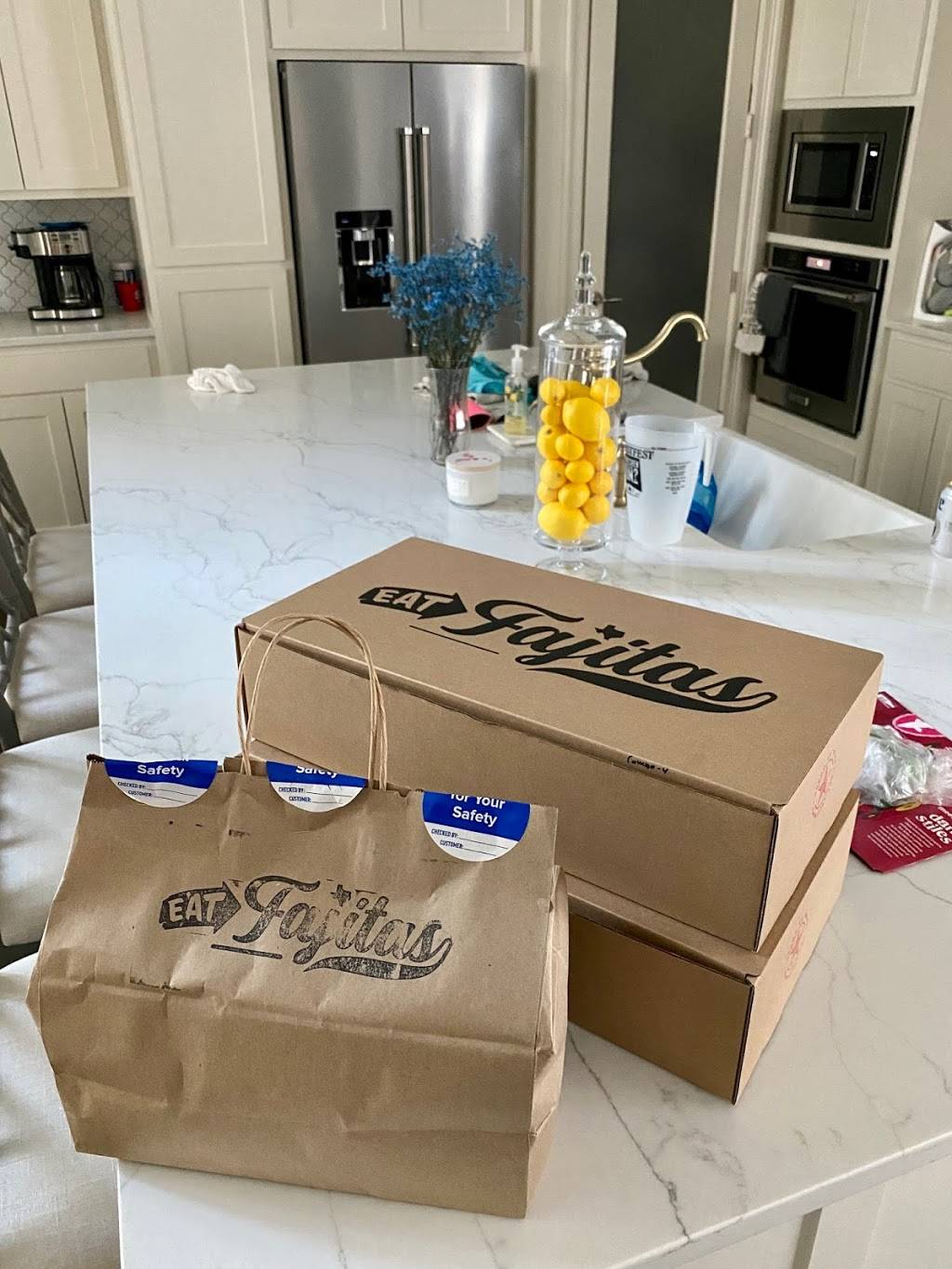 Eat Fajitas | restaurant | 3405 W 7th St, Fort Worth, TX 76107, USA | 6827032659 OR +1 682-703-2659