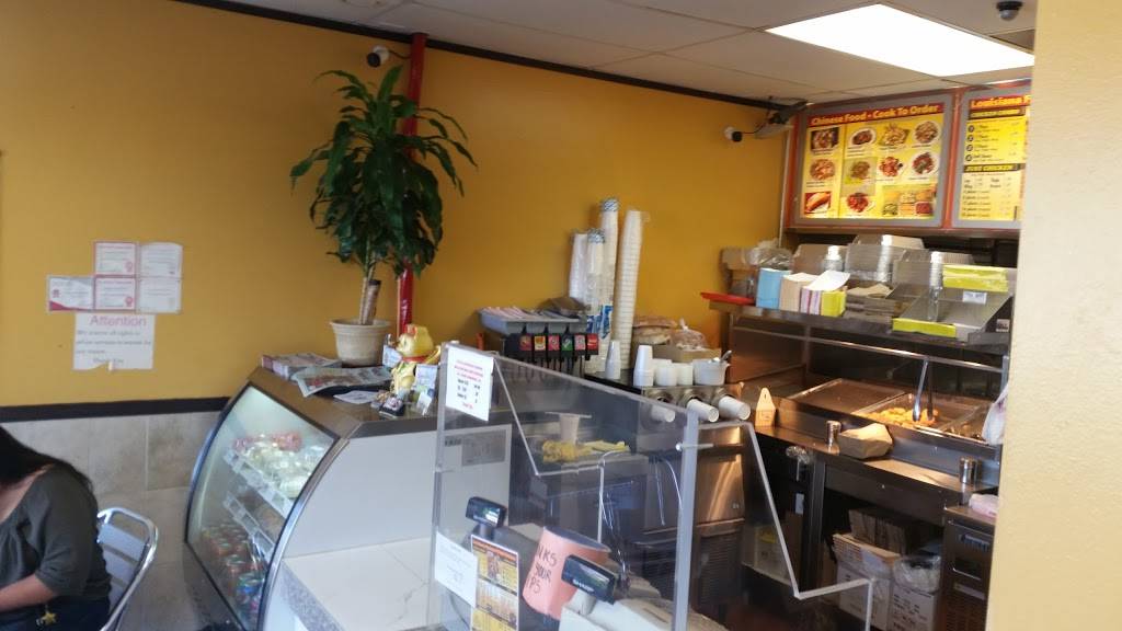 Louisiana Fried Chicken Victorville,CA | restaurant | 15329 Palmdale Rd, Victorville, CA 92392, USA | 7602419200 OR +1 760-241-9200