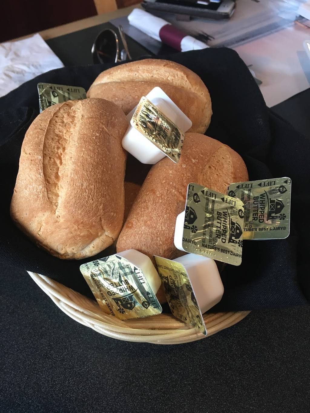 Dock of the Bay | restaurant | 9025 Cuckold Point Rd, Sparrows Point, MD 21219, USA | 4104778100 OR +1 410-477-8100