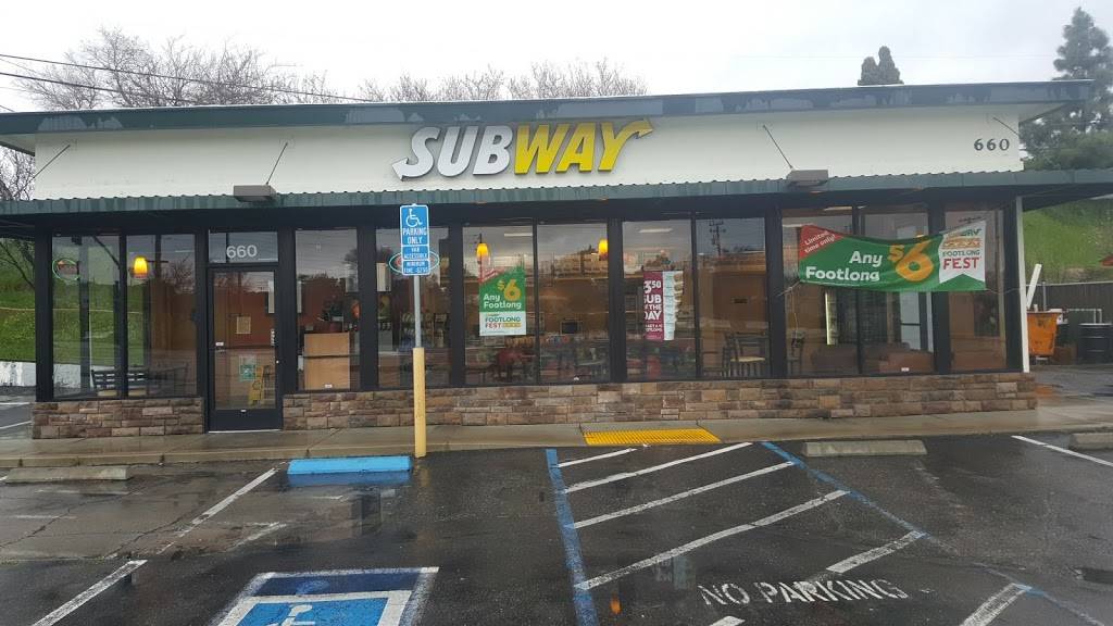 Subway Restaurants | restaurant | 660 CA-12, Rio Vista, CA 94571, USA | 7073744444 OR +1 707-374-4444