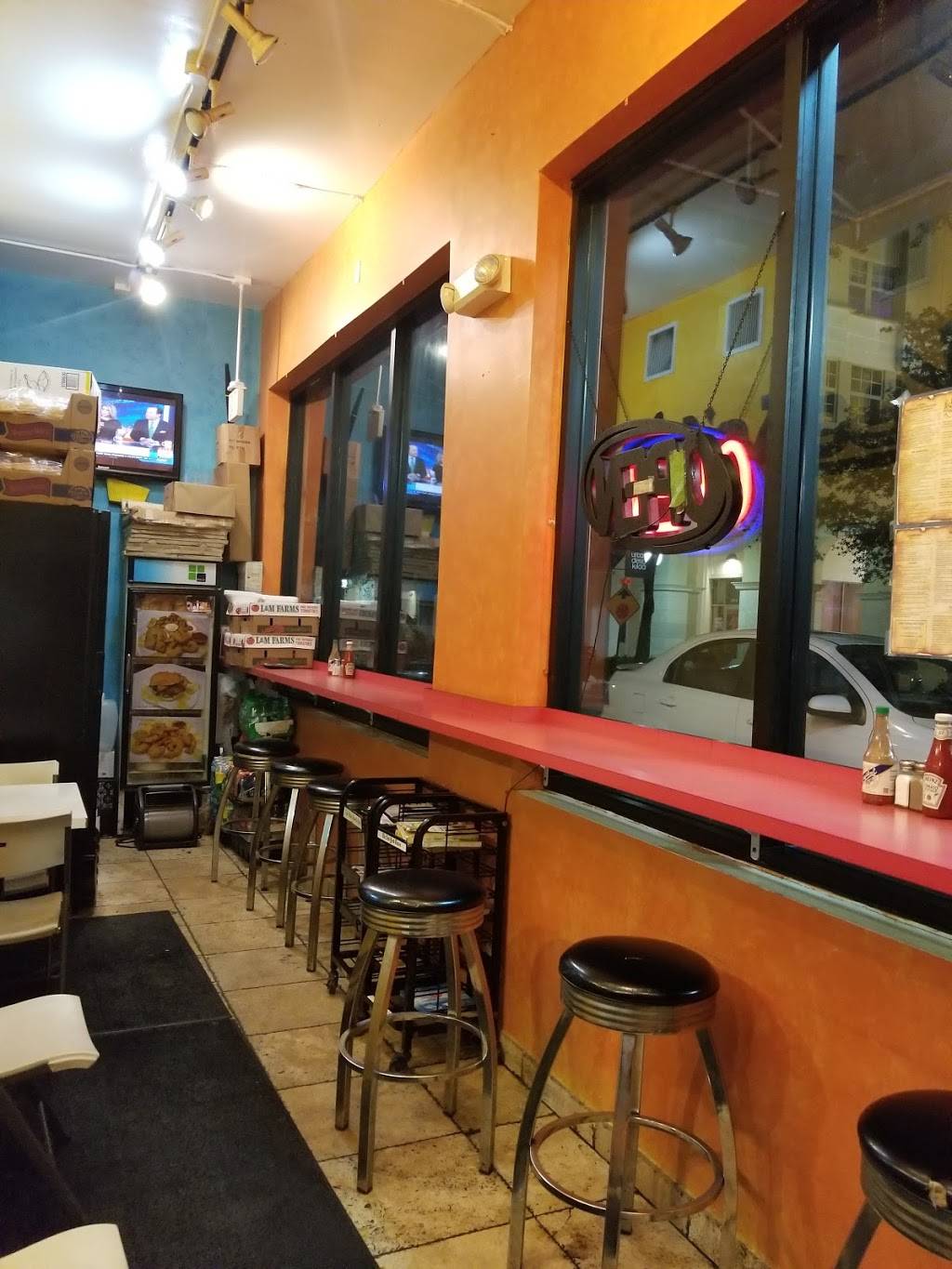 Keeses Simply Delicious | restaurant | 540 Clematis St, West Palm Beach, FL 33401, USA | 5613289182 OR +1 561-328-9182