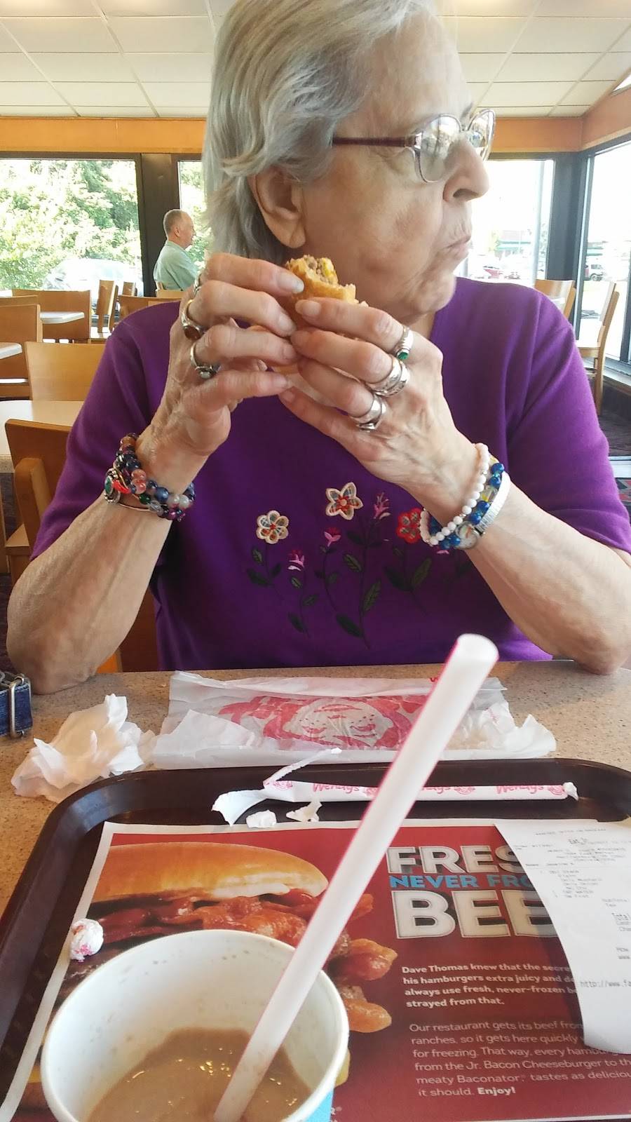 Wendys | restaurant | 1694 E Market St, Harrisonburg, VA 22801, USA | 5404343368 OR +1 540-434-3368