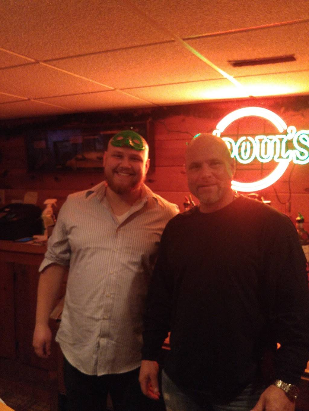 Fin n Feather | restaurant | 4060 W Loomis Rd, Milwaukee, WI 53221, USA | 4142824410 OR +1 414-282-4410