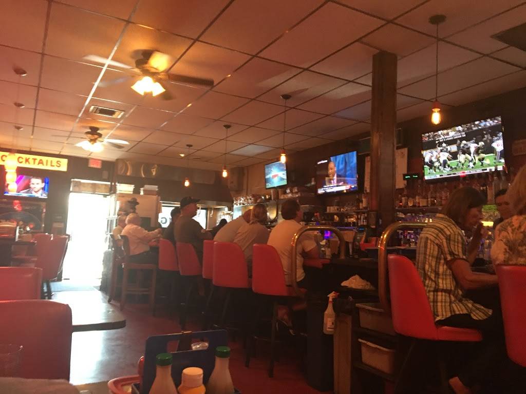 Longhorn Bar & Grill | restaurant | 6519 Mission Gorge Rd, San Diego, CA 92120, USA | 6192830831 OR +1 619-283-0831