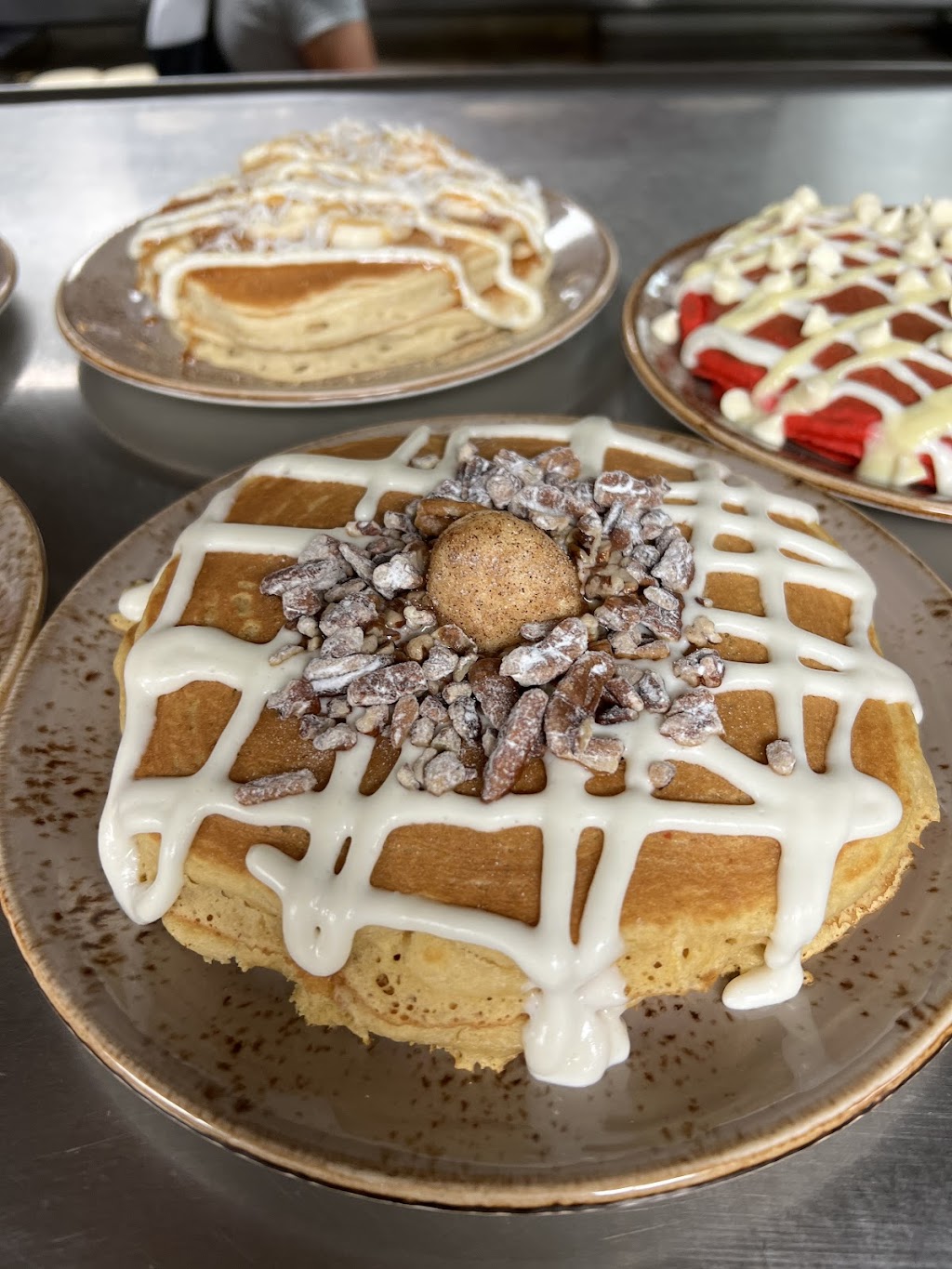 Honey Berry Pancakes and Cafe | restaurant | 2878 S 108th St, West Allis, WI 53227, USA | 4148000333 OR +1 414-800-0333