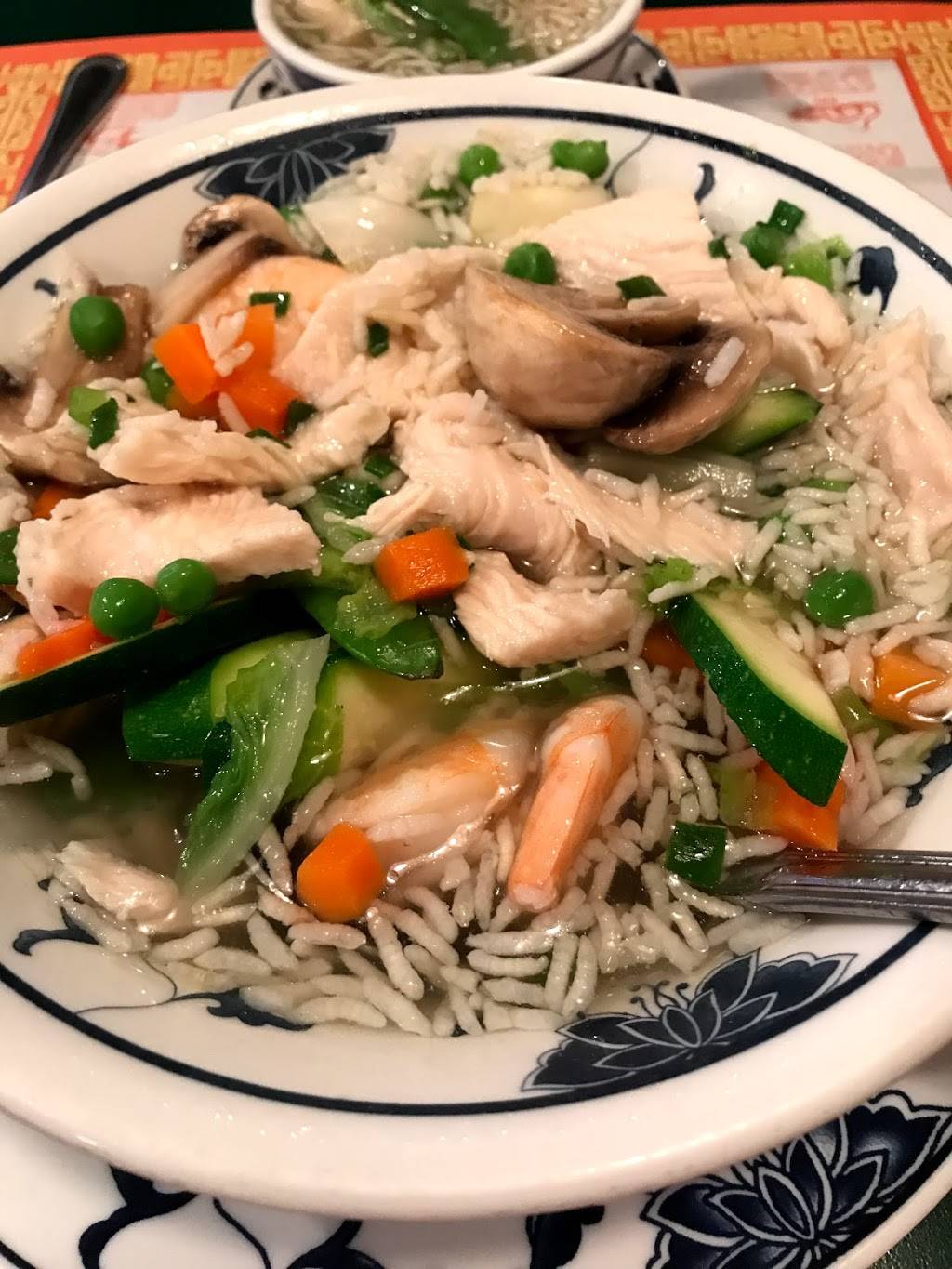 Hong Kong Inn | restaurant | 2851 Ray Lawyer Dr, Placerville, CA 95667, USA | 5306228888 OR +1 530-622-8888