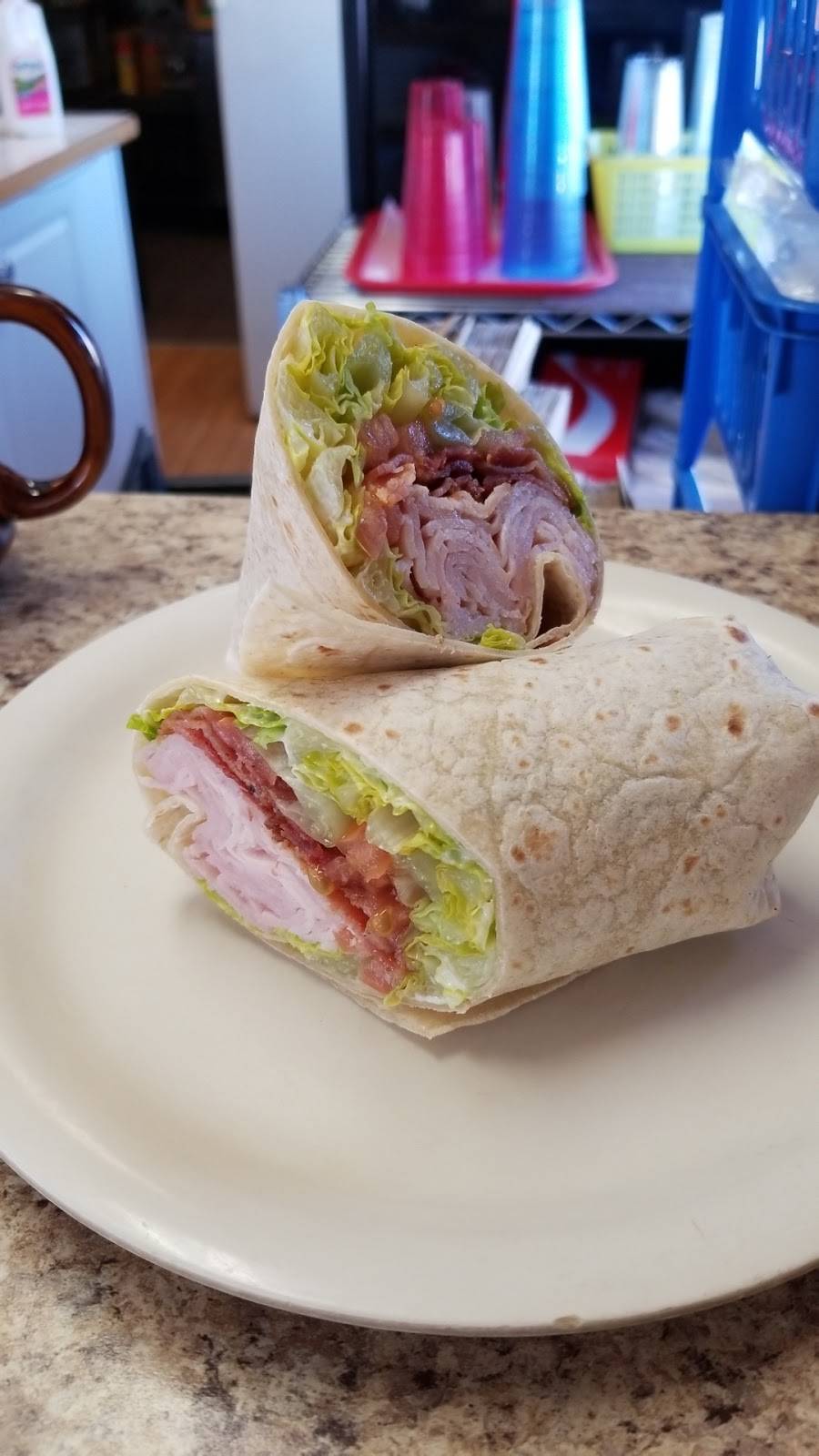 Dedham Diner | restaurant | 247 Bussey St, Dedham, MA 02026, USA | 7813293600 OR +1 781-329-3600