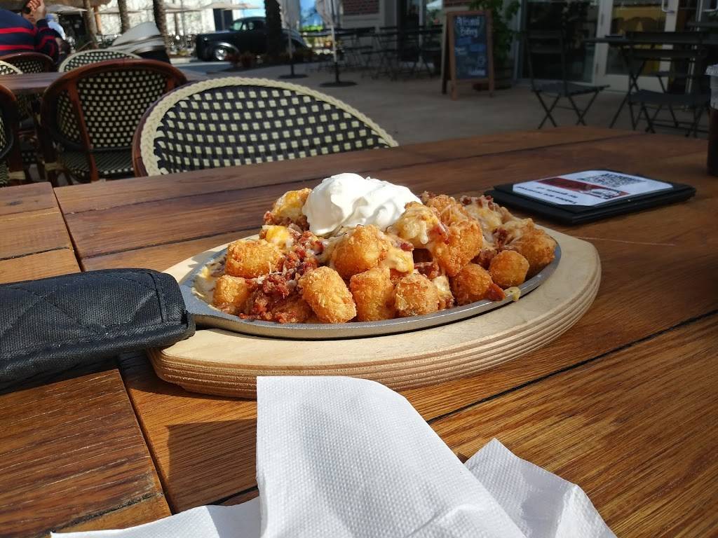 Lizzies Memphis Style Barbecue | restaurant | 3270 Margaritaville Blvd, Kissimmee, FL 34747, USA | 4079547282 OR +1 407-954-7282