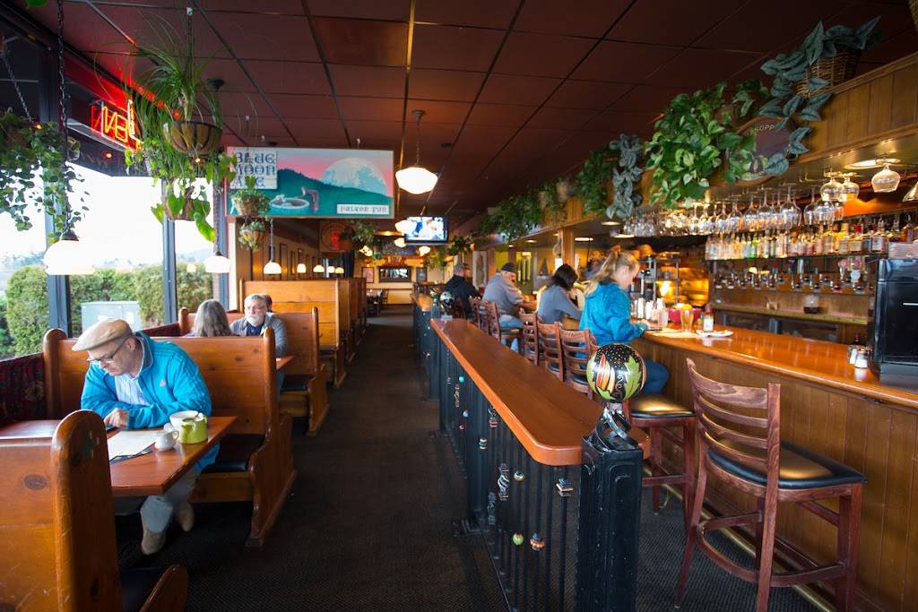 McMenamins Mall 205 | restaurant | 9710 SE Washington St, Portland, OR 97216, USA | 5032545411 OR +1 503-254-5411