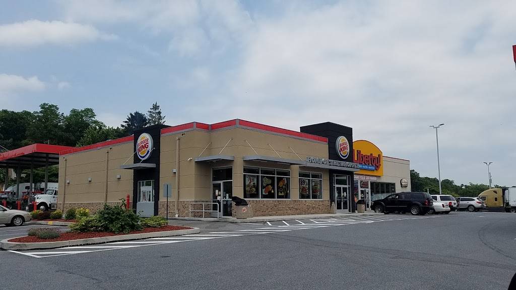Liberty Travel Plaza- Duncannon | restaurant | 3298 Susquehanna Trail, Duncannon, PA 17020, USA | 7178344000 OR +1 717-834-4000