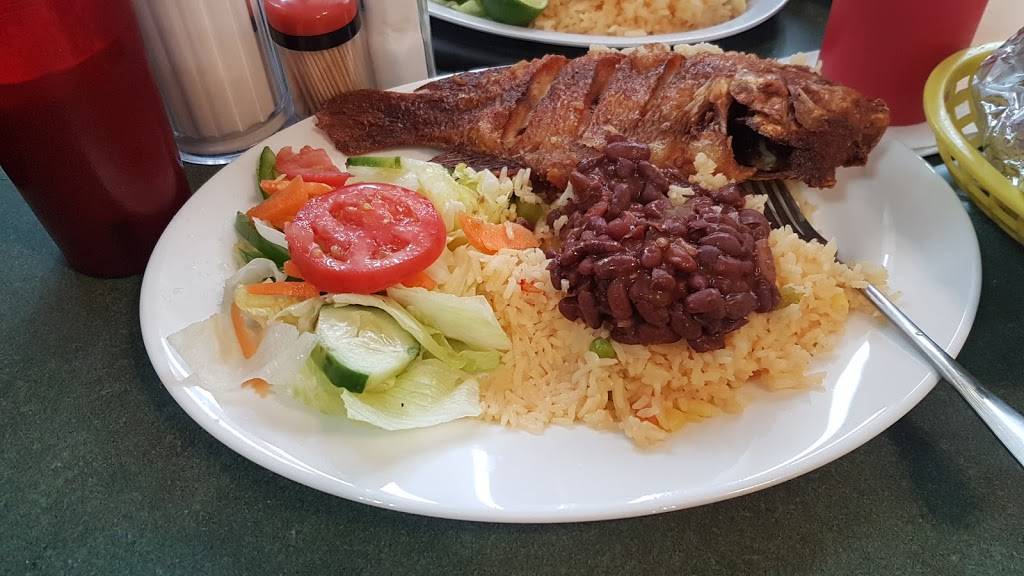 Blancas | restaurant | Revere, MA 02151, USA | 7812864000 OR +1 781-286-4000