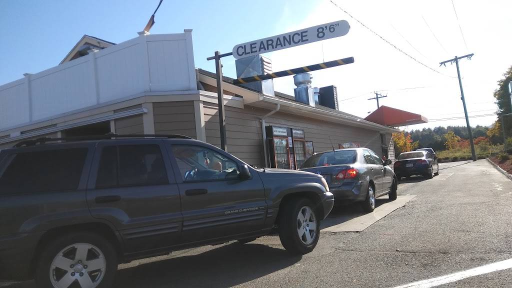 Dunkin | bakery | 126 Northampton St, Easthampton, MA 01027, USA | 4135299288 OR +1 413-529-9288