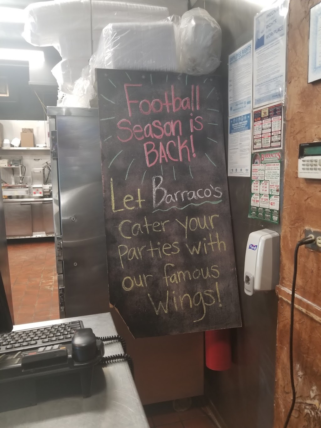 Barracos Pizza | meal delivery | 5740 W 87th St, Burbank, IL 60459, USA | 7086369594 OR +1 708-636-9594